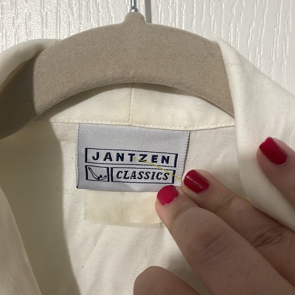 Vintage Jantzen White Button-Up Blouse - Picture 2 of 5